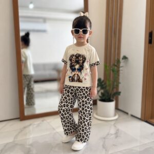 ست راحتی دختر عینکی پلنگی رنگ کرم
